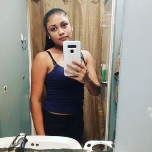 Meet your Posher, Kenia